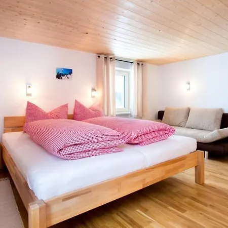 Haus Gaudenz شقة Warth (Vorarlberg)