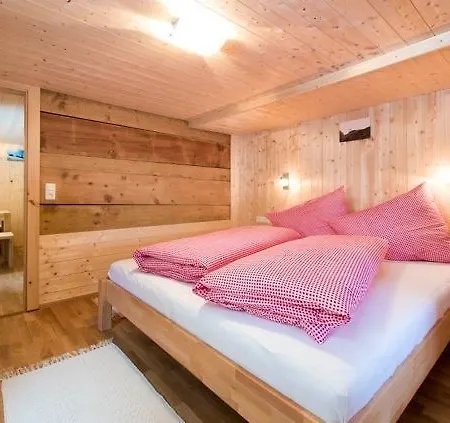 Haus Gaudenz Apartmán *